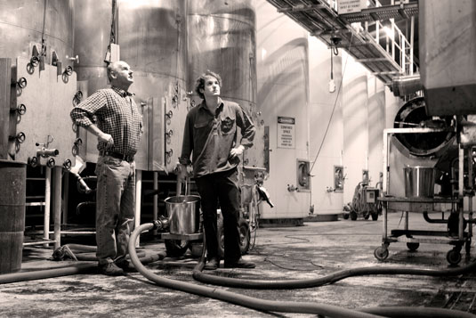 �W���E�o���[